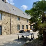 La Clef Decamp Tanzanie 20pers Jacuzzi, Billard Baby, 30min Le Luot