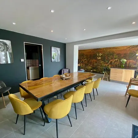 بيت للعطل Tanzanie 20pers Jacuzzi, Billard Baby, 30min Le Luot