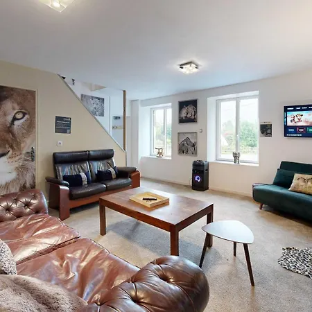 La Clef Decamp Tanzanie 20pers Jacuzzi, Billard Baby, 30min *