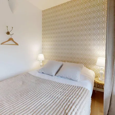 Ferienhaus La Clef Decamp Tanzanie 20pers Jacuzzi, Billard Baby, 30min *
