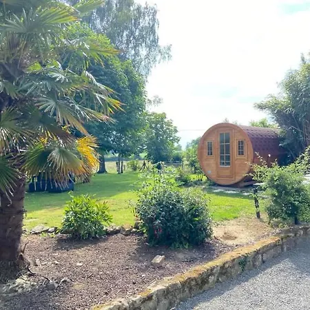 Tanzanie 20pers Jacuzzi, Billard Baby, 30min