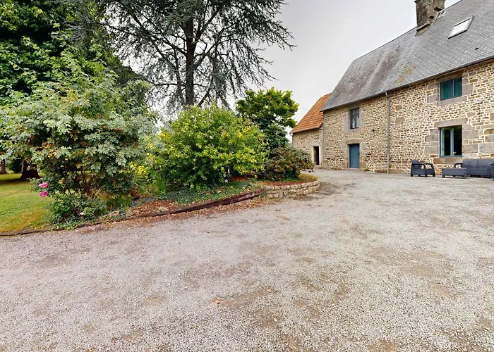 La Clef Decamp Tanzanie 20pers Jacuzzi, Billard Baby, 30min *