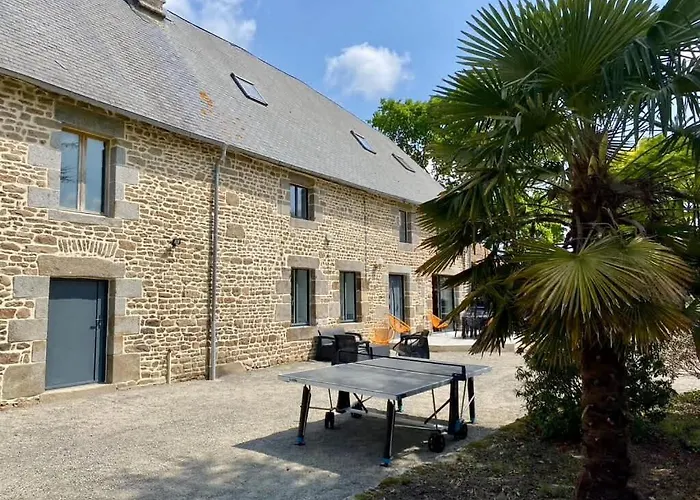 La Clef Decamp Tanzanie 20pers Jacuzzi, Billard Baby, 30min Le Luot