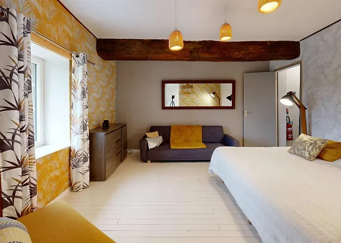 בית נופש La Clef Decamp Tanzanie 20pers Jacuzzi, Billard Baby, 30min Le Luot